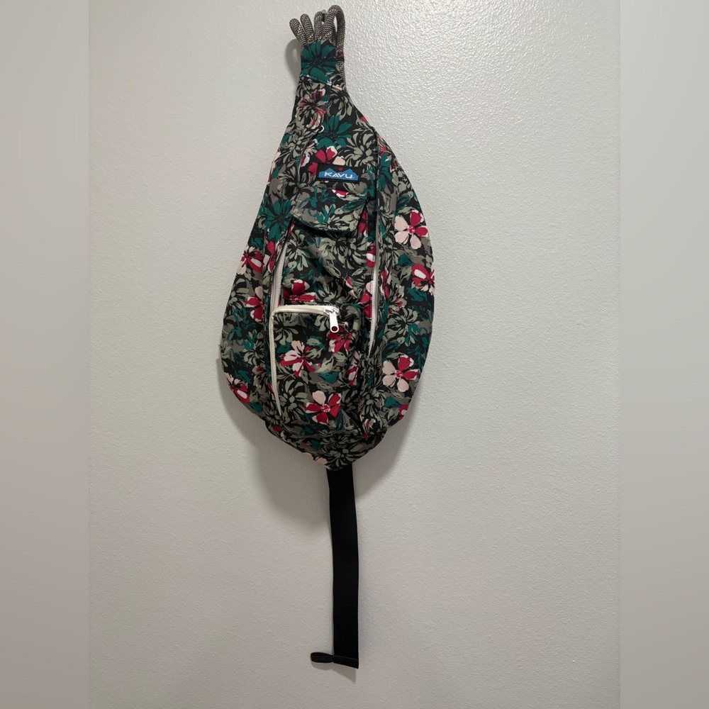 KAVU Floral Patterned Sling Bag